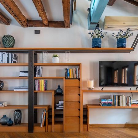 Grand Canal Design Apartment Venesia Bagian luar foto